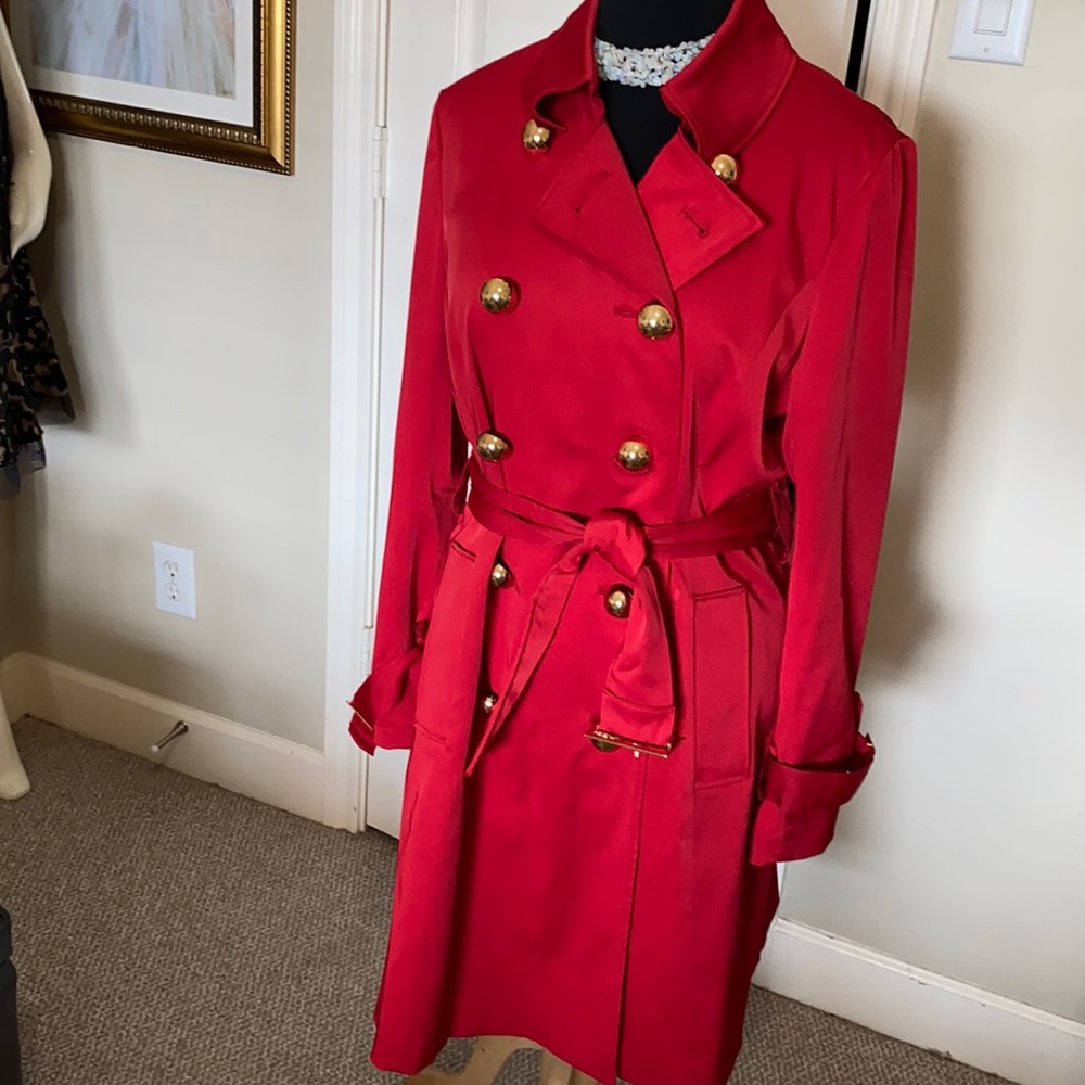 Chili 🌶 red trench coat! A career take off!